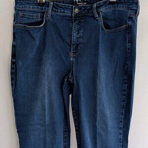 1035 – NYDJ Curves 360 Jeans Blue Size 16 Short $17.00